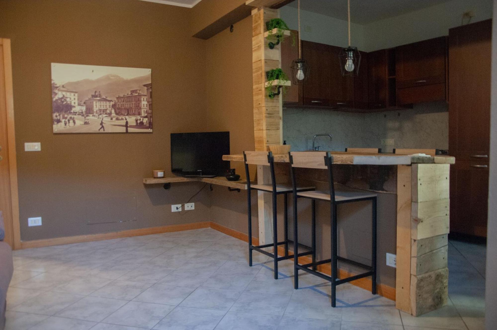 Typical Apartment In Valtellina Sondrio Eksteriør billede